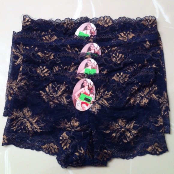 Lace boy short panties