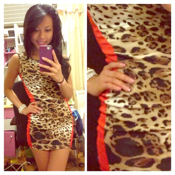 Leopard print fitted dress