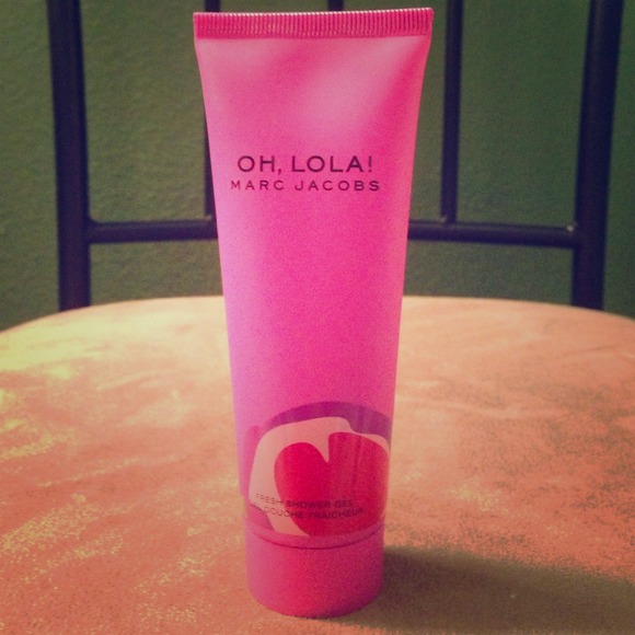 New: Marc Jacobs Oh, Lola Shower Gel!!