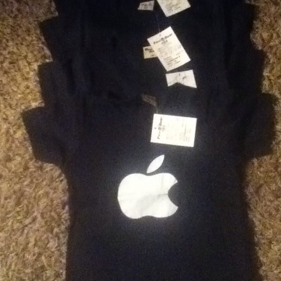 Apple iPhone T-Shirts