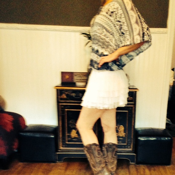 Forever21 Top - Picture 2 of 4