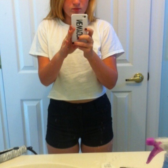 💕traded Brandy melville black high wasted shorts - Picture 4 of 4