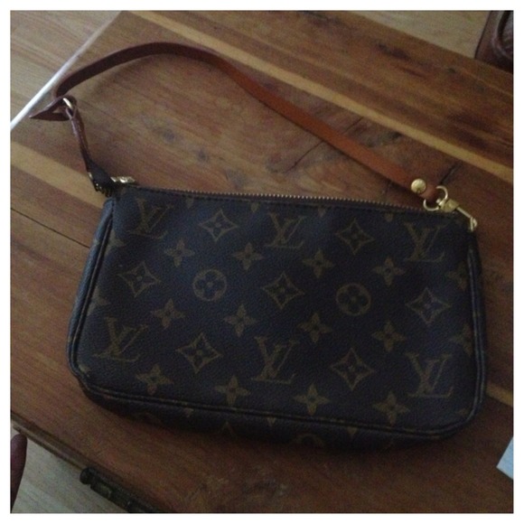 Louis Vuitton clutch