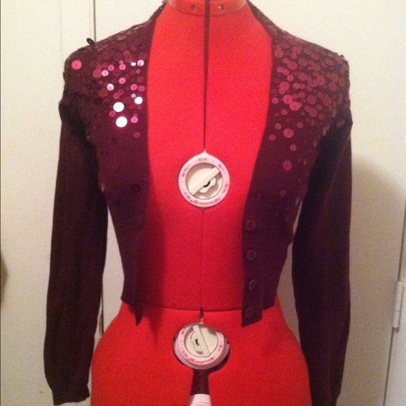 Cute burgundy sweater