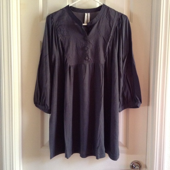 ❌SOLD❌Grey Babydoll Top - Picture 2 of 3