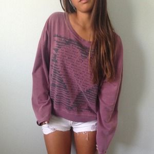 Off-burgundy pullover