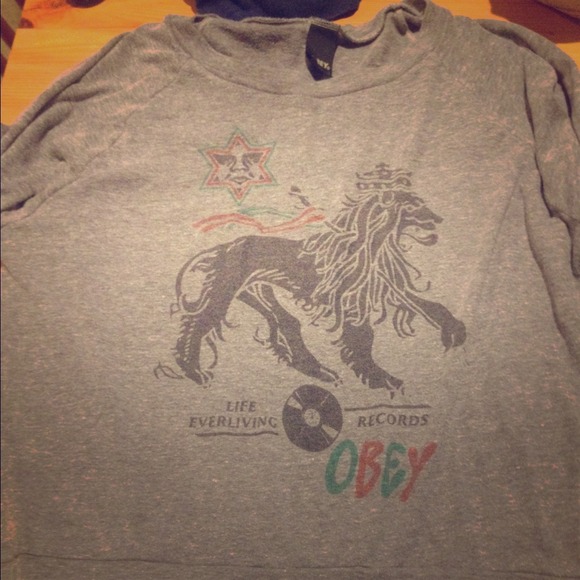 XS OBEY long sleeve