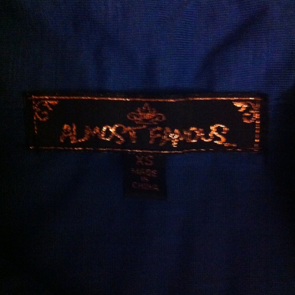 ❌Traded❌ blue top - Picture 2 of 3