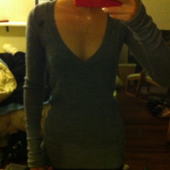 ❌Traded❌Grey Abercrombie Sweater - Picture 4 of 4
