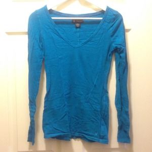 American Eagle Outfitters Blue Long Sleeve T-shirt