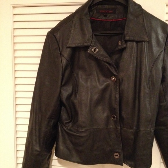 Leather jacket- SoLd