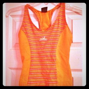 Nike workout top