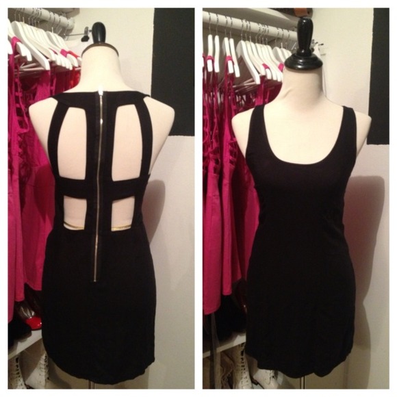 ⬇REDUCED⬇ Black Dress. 😈