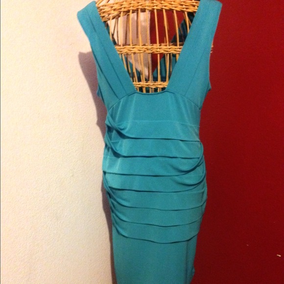 ✂️Price Cut✂️Teal Bodycon Dress - Picture 2 of 4