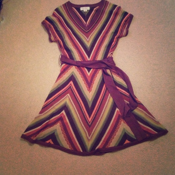 Sold** Jessica Simpson knitted dress Size Medium