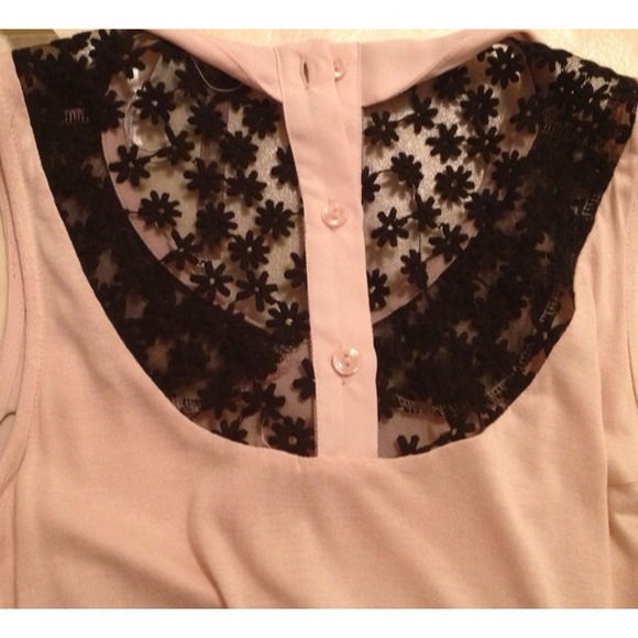 Lauren Conrad flirty topš - Picture 2 of 4