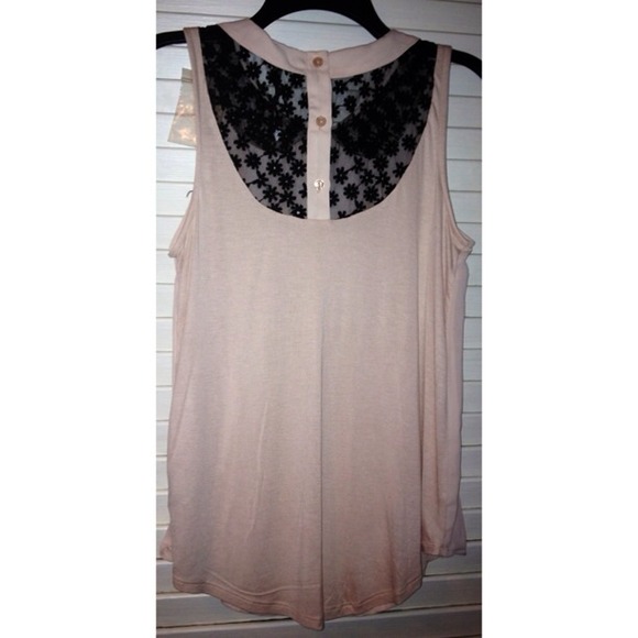 Lauren Conrad flirty topš - Picture 3 of 4