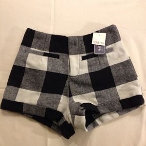 Plaid wool shorts