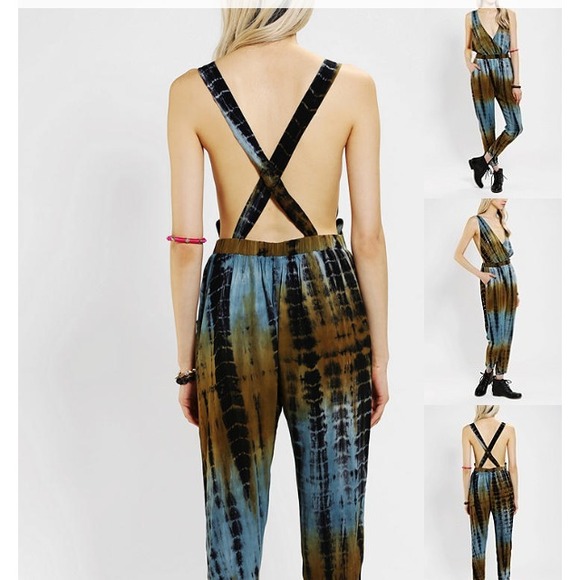 ❎SOLD❎🎉HP and EP🎉Aztec jumpsuit - Picture 3 of 4