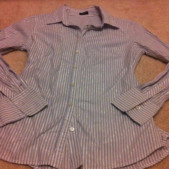 ❄J.Crew Stripe Button down shirt❄ - Picture 4 of 4