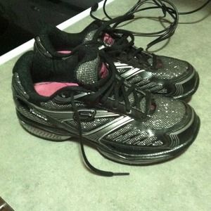 Sketchers shape up sneakers
