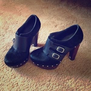 💋 UGG booties heels