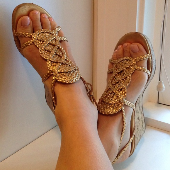 Authentic Kate Spade resort cork wedges