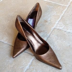 Nine West Modiley pump; 7.5M muted gold/bronze