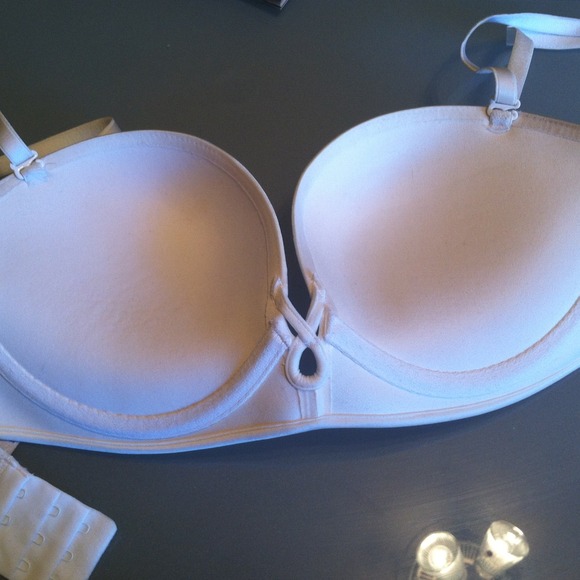 Multi way bombshell bra traded :) - Picture 4 of 4