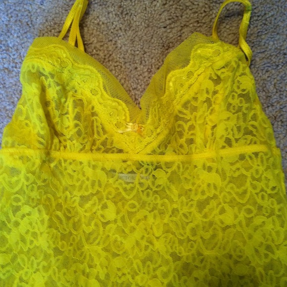 Victoria Secret lingerie - Picture 2 of 3