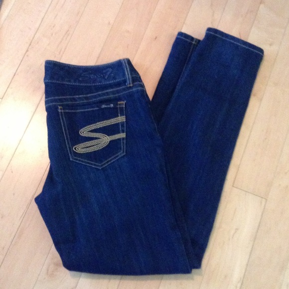 SEVEN JEANS