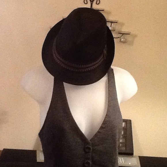 *****SOLD******Brand new GOORIN BROS Hat