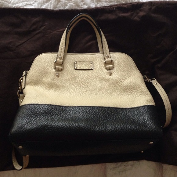 🚫SOLD🚫 Kate Spade Black and White/Cream Purse