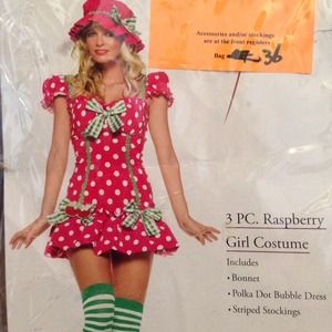 Raspberry Girl Costume✨PRICE REDUCED TODAY ONLY✨