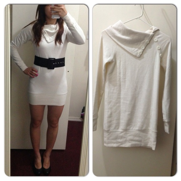 Dresses & Skirts - Off-white cream colored dress