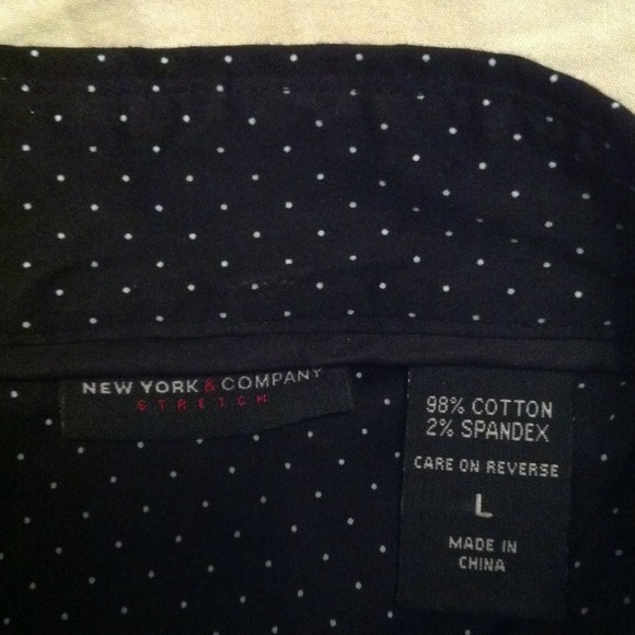 Sold Black and white beautiful shirt button down - Picture 2 of 4