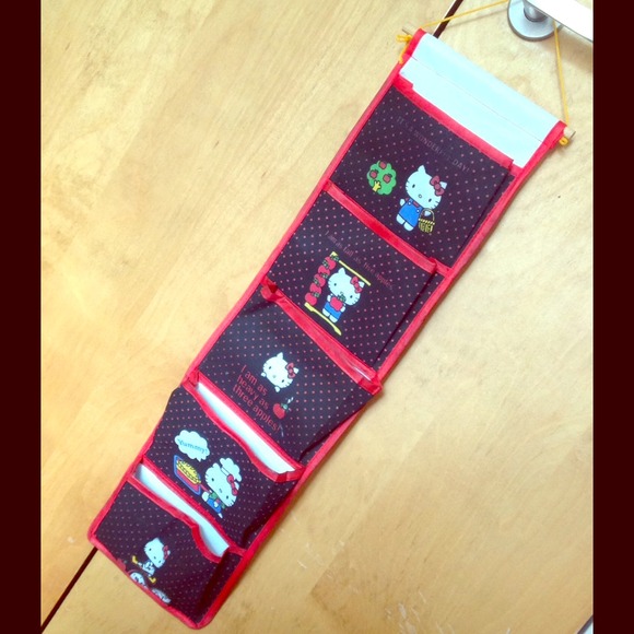 Hello Kitty 5 pouch wall dec
