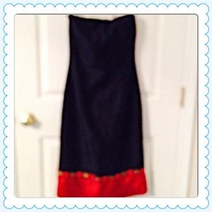 🎉SALE 🎉 silk strapless dress with fun trim