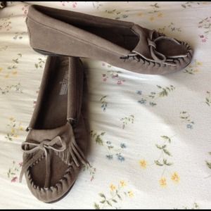 Minnetonka Grey Moccasins