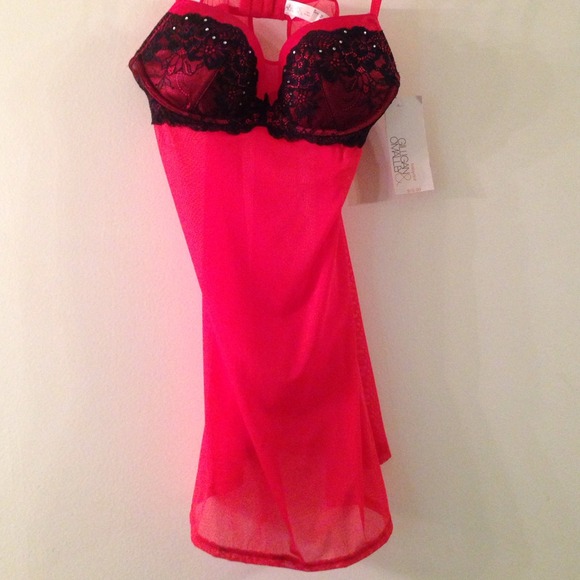 🚫🚫🚫🚫Sheer, red, baby doll nightie🚫🚫🚫sold - Picture 2 of 2