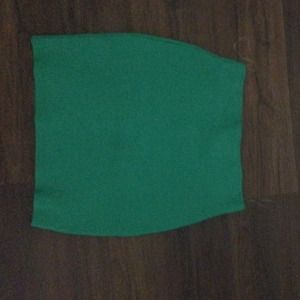 Green bodycon skirt