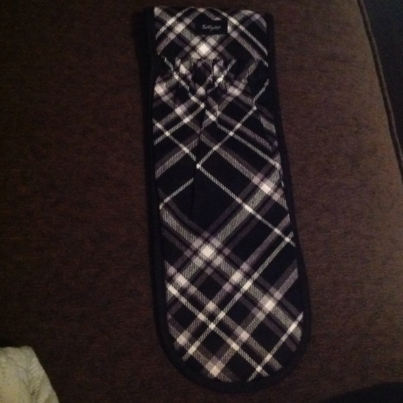 Thirty-One Flat Iron Case