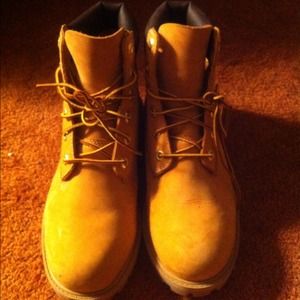 Women's worn once Timberland boots