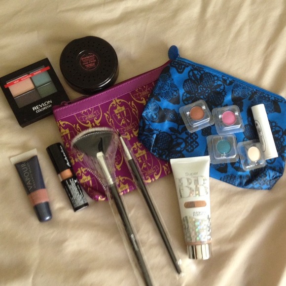 Make-up bundle #1
