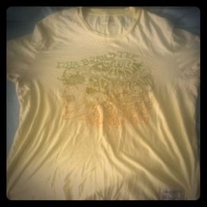 True Religion tee shirt