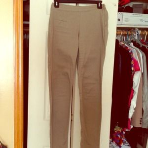 tanned & comfortable skinny pants! Worn once