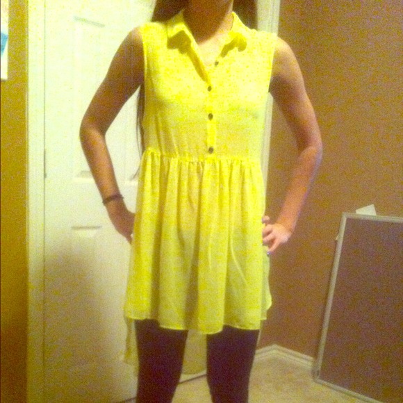 💛sleeveless babydoll blouse in neon yellow💛