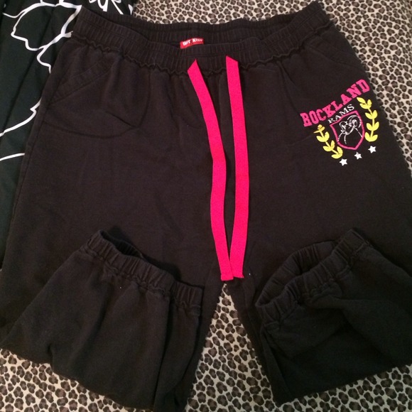 Basic Capri sweatpants