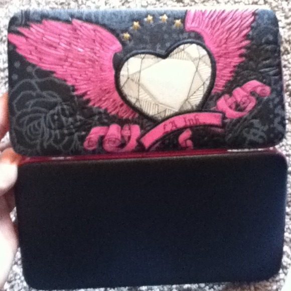 Wallet - Picture 4 of 4