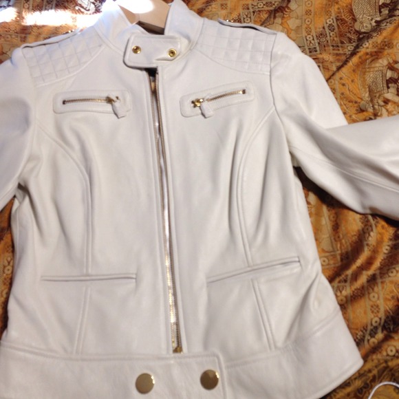 Jacket - Picture 3 of 4